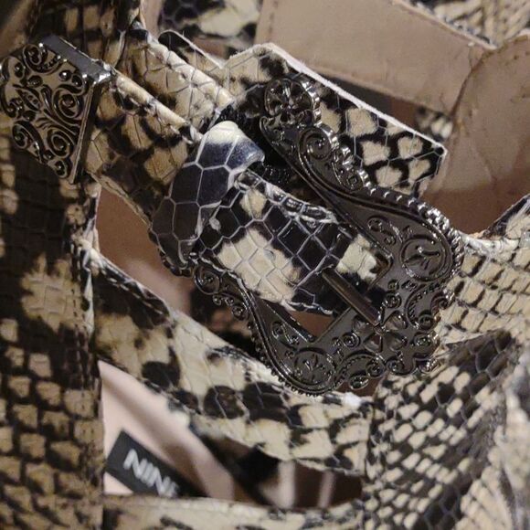 Vintage Nine West Snake Skin Western Cutout Booties Size 5 - Picture 6 of 9